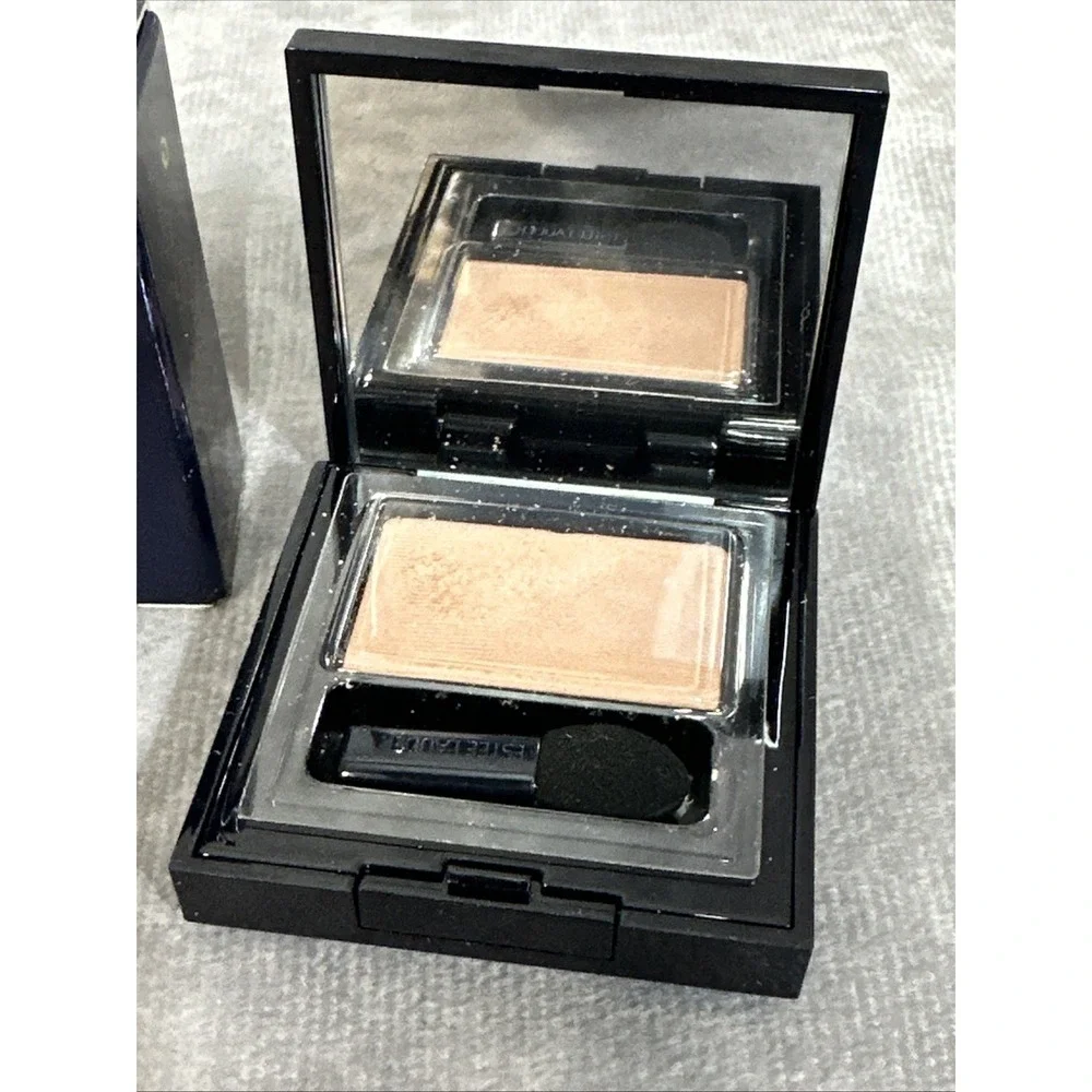 Estee‎ Lauder Defining Eyeshadow Wet/Dry 30 Nude Dare Full Size RARE New